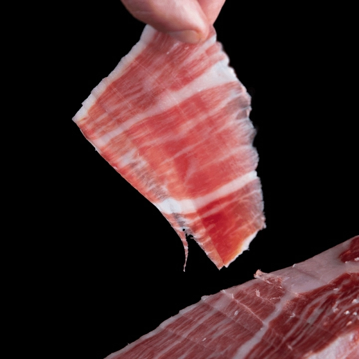 Corte de jamón Ibérico a cuchillo