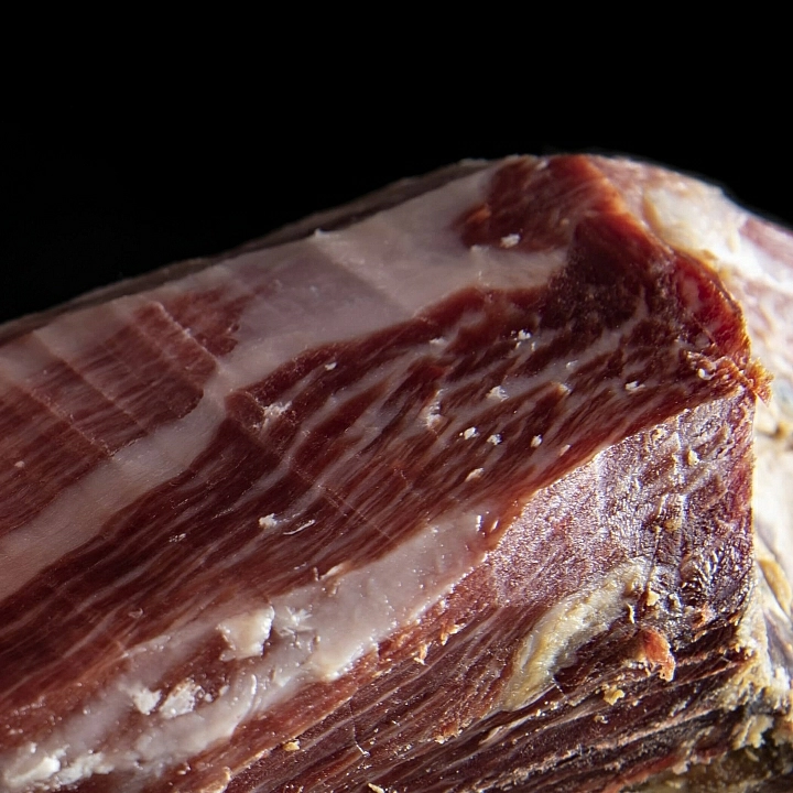 Jamón con puntos blancos